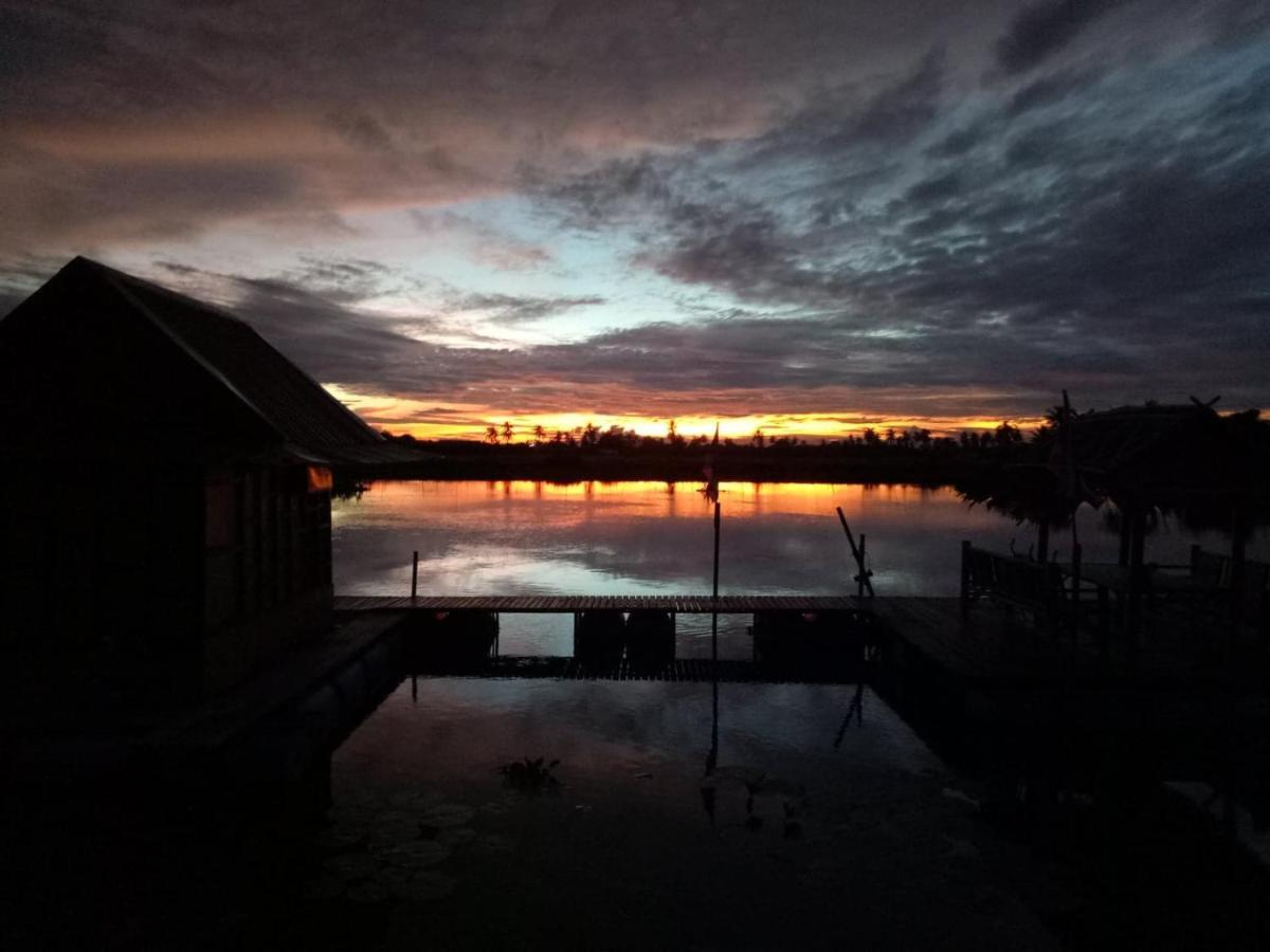 Hidden Holiday House Ban Don Faek Luaran gambar
